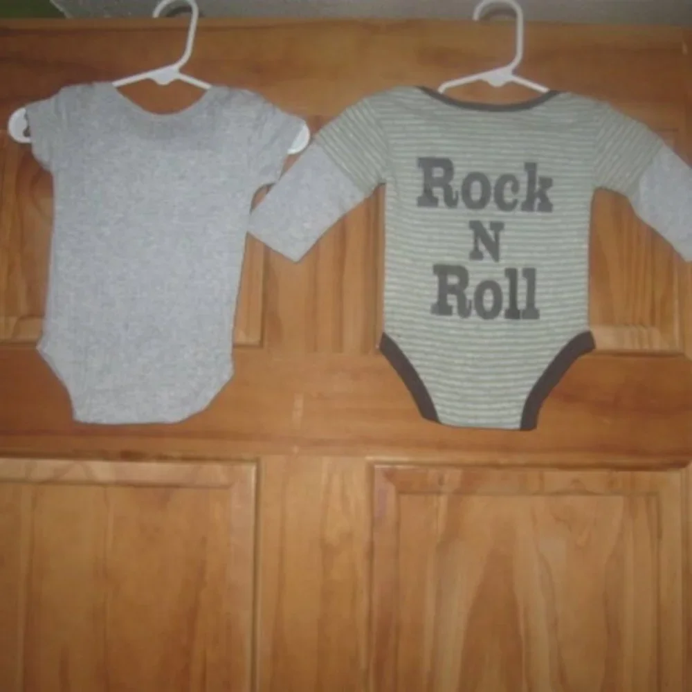 5/$20 Boys Amy Coe Short and Long Sleeve Bodysuit Bundle